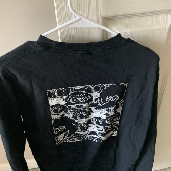 KAWS x Uniqlo x Sesame Street XX - Picture 2 of 2